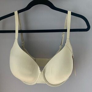 NWT SKIMS fits everybody t-shirt bra 34ddd